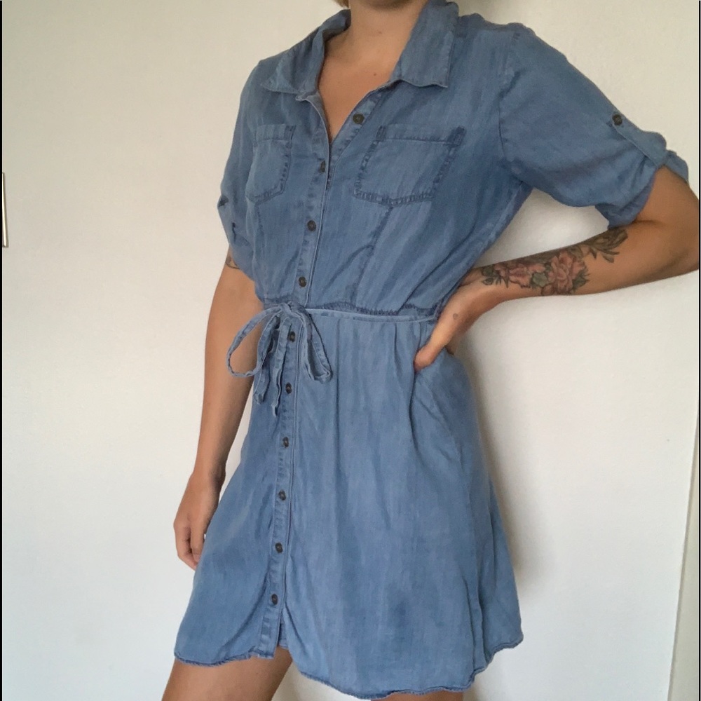Bluét chambray dress with tie size 8